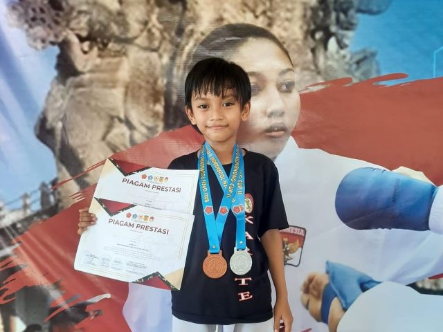 Anak Agung Ngurah Gede Davindra Wikrama