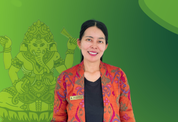 Ni Putu Yuli Handayani, S.S., S. Pd.